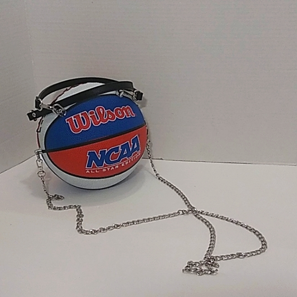 NWT HANDMADE Small RED, WHITE & BLUE Wilson Basketball Purse 🏀 - Picture 10 of 16